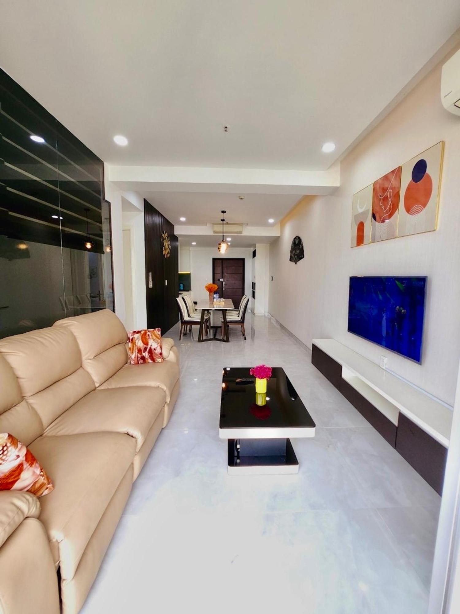 Michael Apartment Scenic Valley Хошимин Экстерьер фото